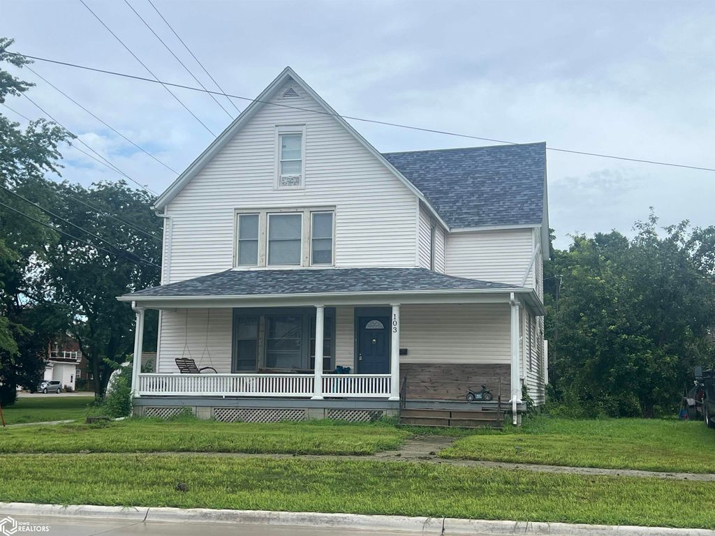 Photo of 103 W Saunders Street, Mount Pleasant, IA 52641 (MLS # 6330519)