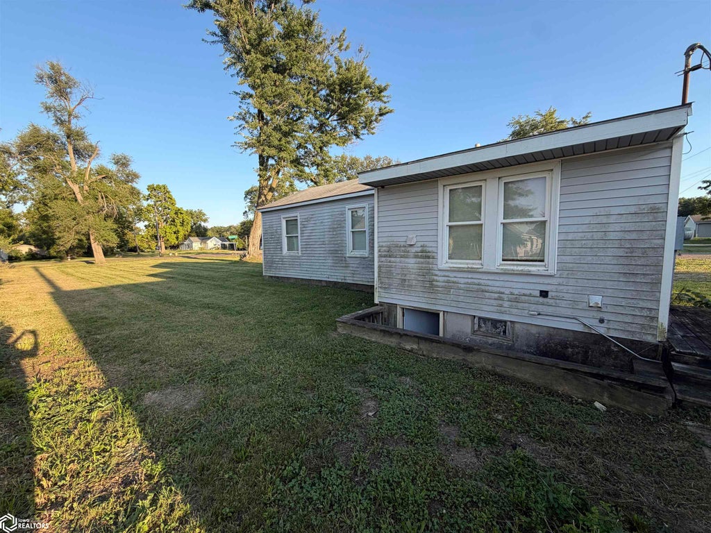 Photo of 709 Prosser Street, Ottumwa, IA 52501 (MLS # 6342371)