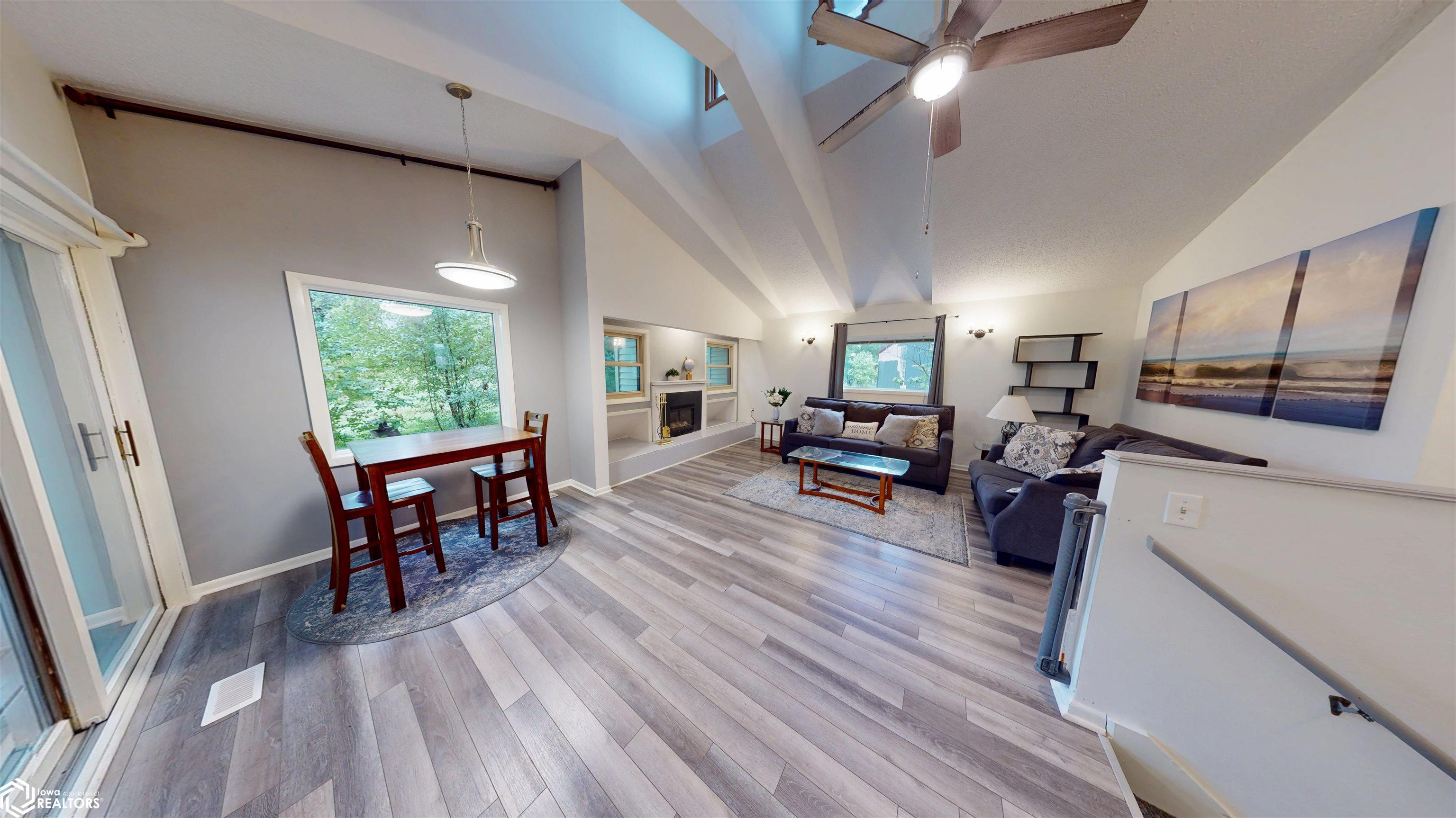 1009 Southview Drive