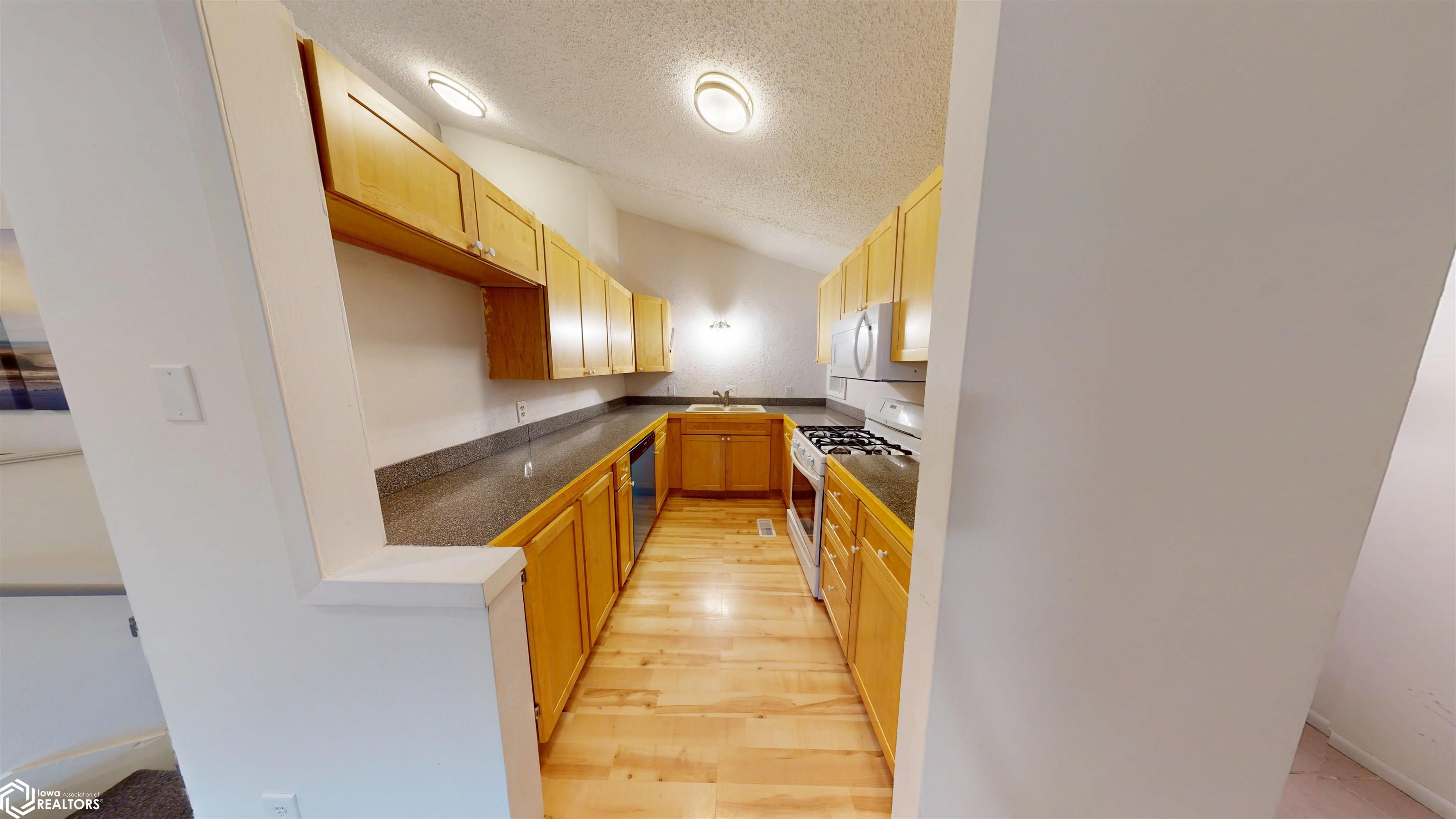 1009 Southview Drive