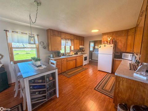 Tiny photo for 716 5th Avenue, Ackley, IA 50601 (MLS # 6337693)