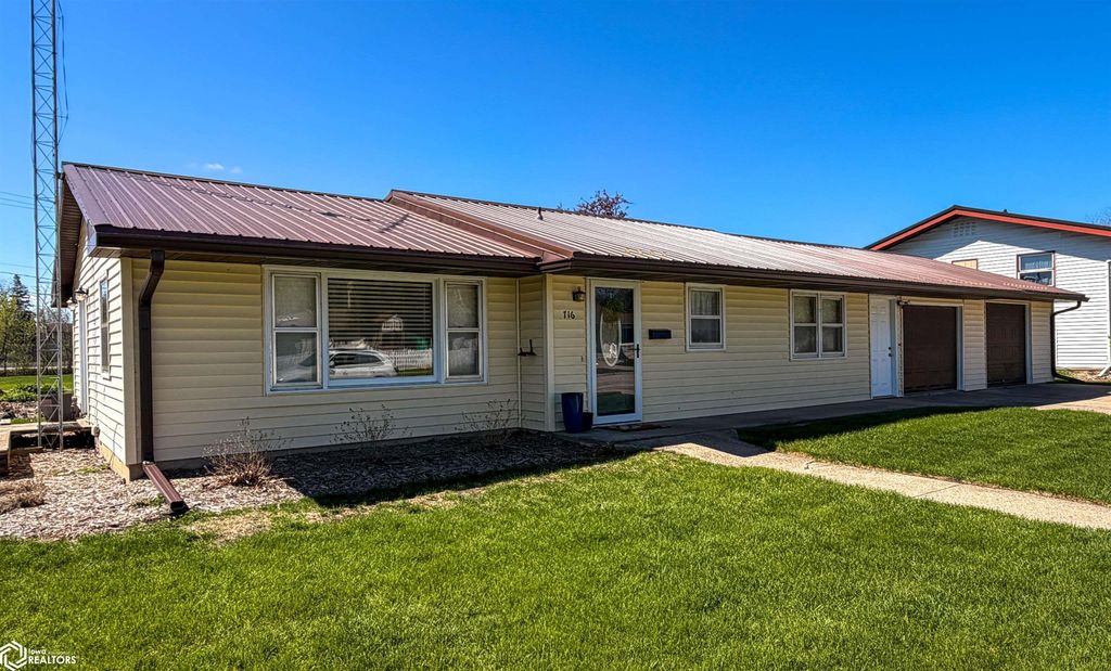 Photo of 716 5th Avenue, Ackley, IA 50601 (MLS # 6337693)