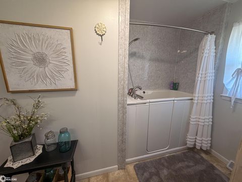 Tiny photo for 716 5th Avenue, Ackley, IA 50601 (MLS # 6337693)