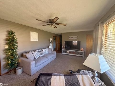 Tiny photo for 716 5th Avenue, Ackley, IA 50601 (MLS # 6337693)
