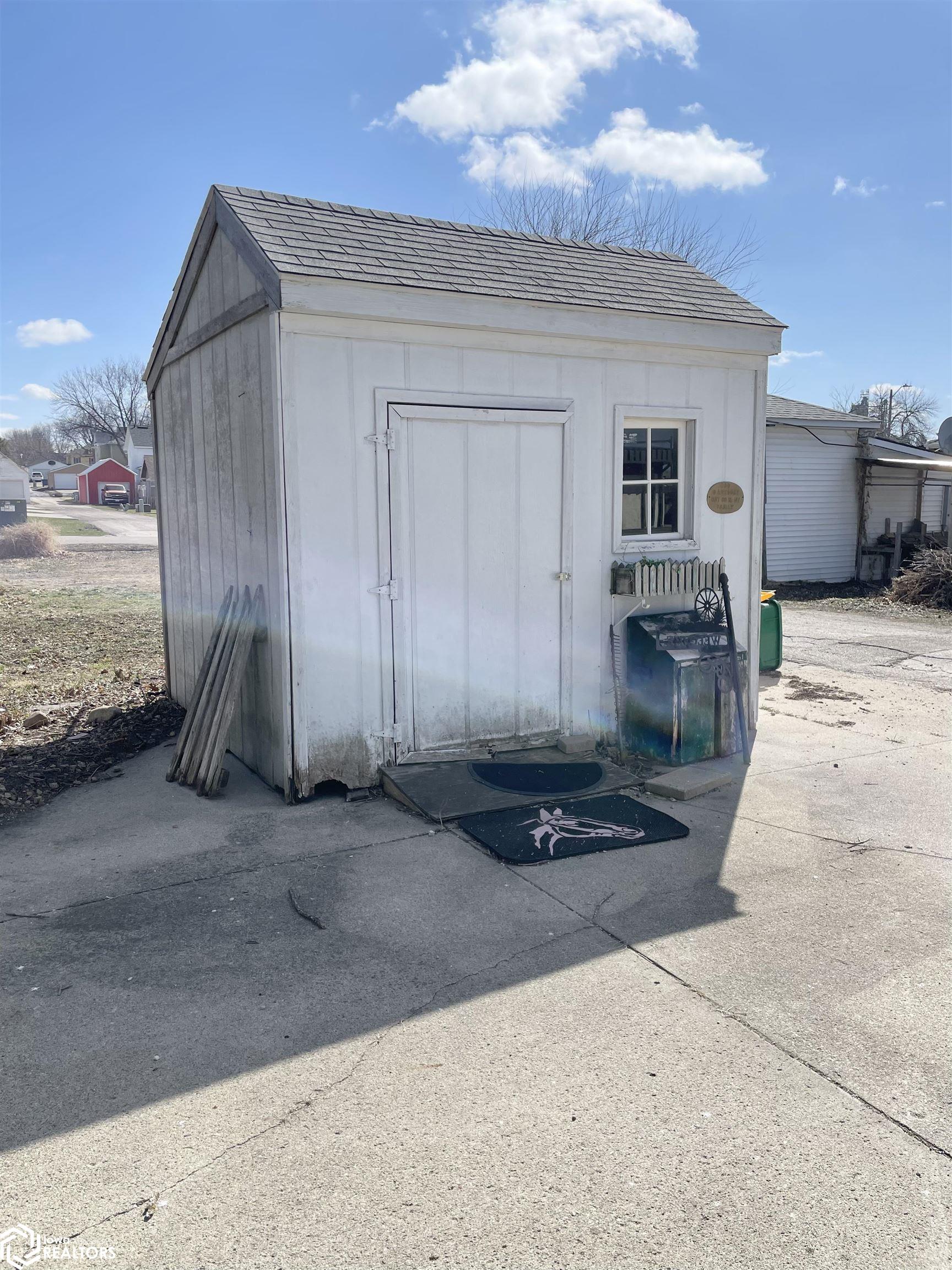 416 E North Street - Photo 3