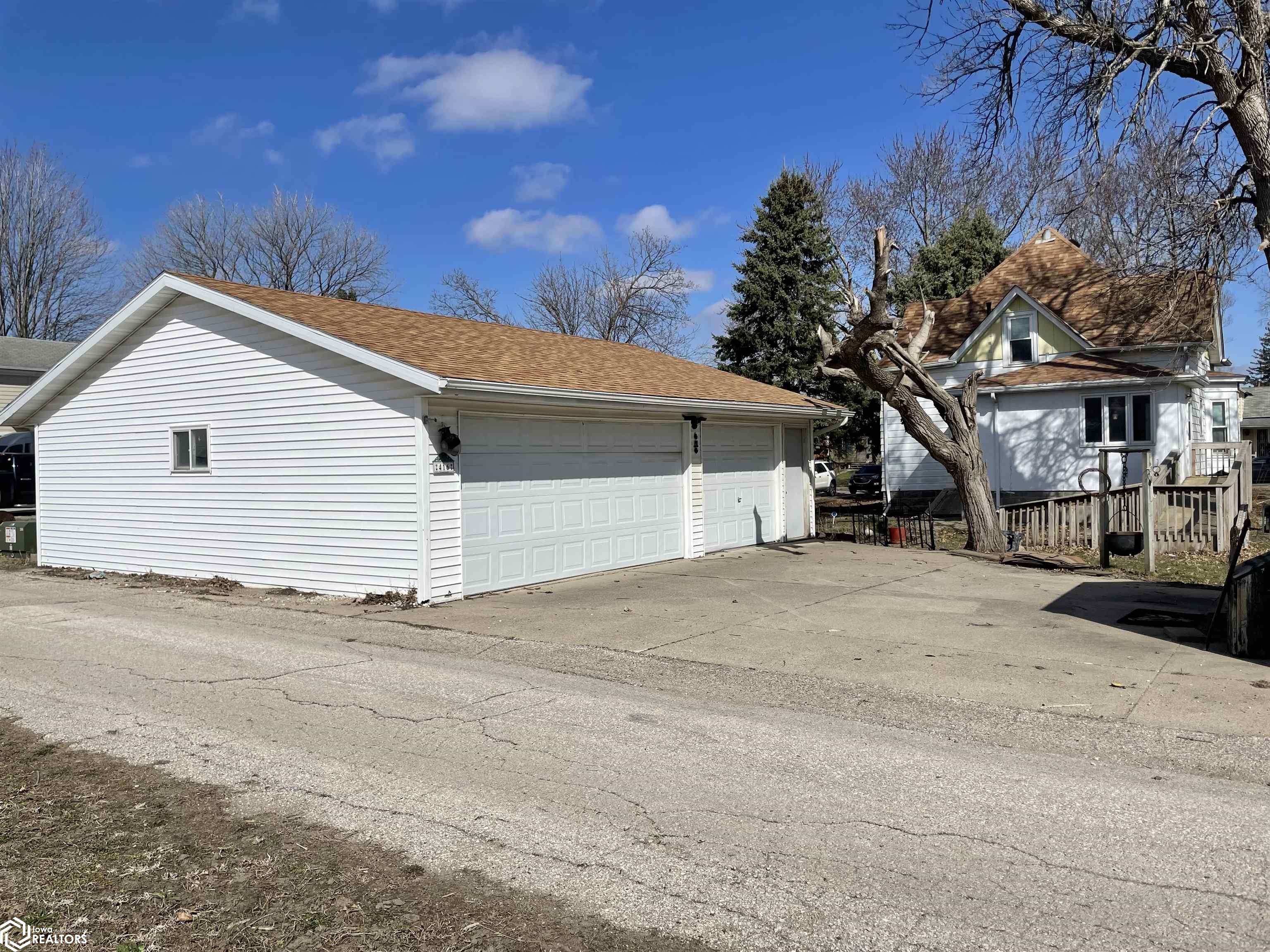 416 E North Street - Photo 2