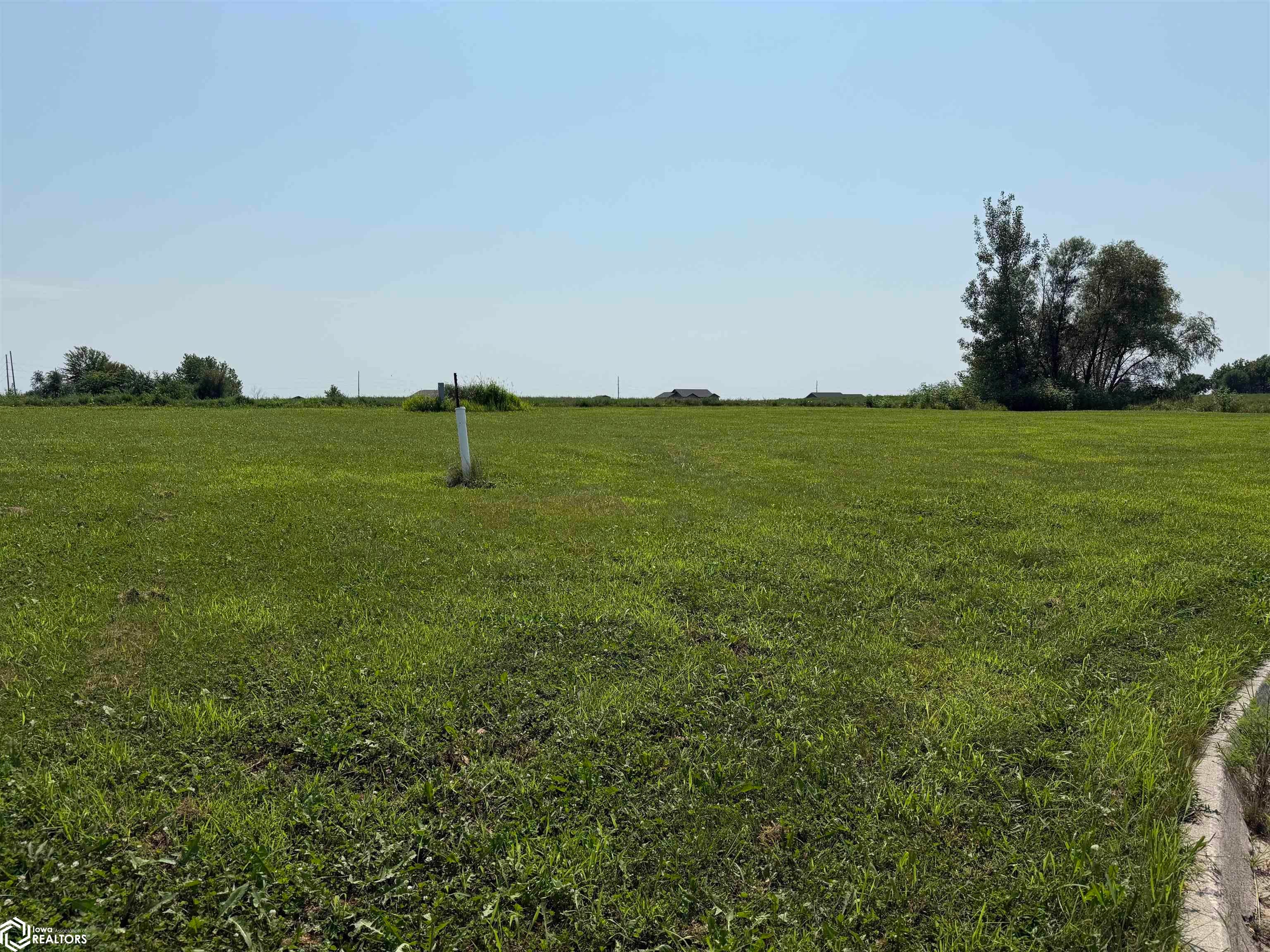 Lot 23 Benton Avenue E