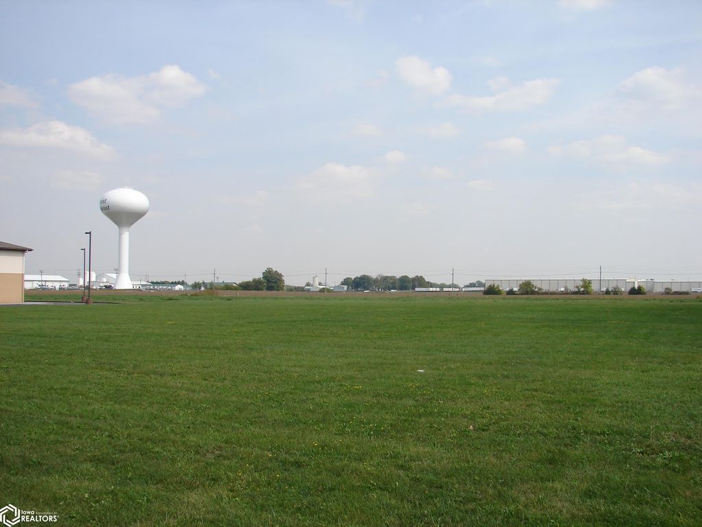 Photo of 0 Grand Ave., Mount Pleasant, IA 52641 (MLS # 6311646)