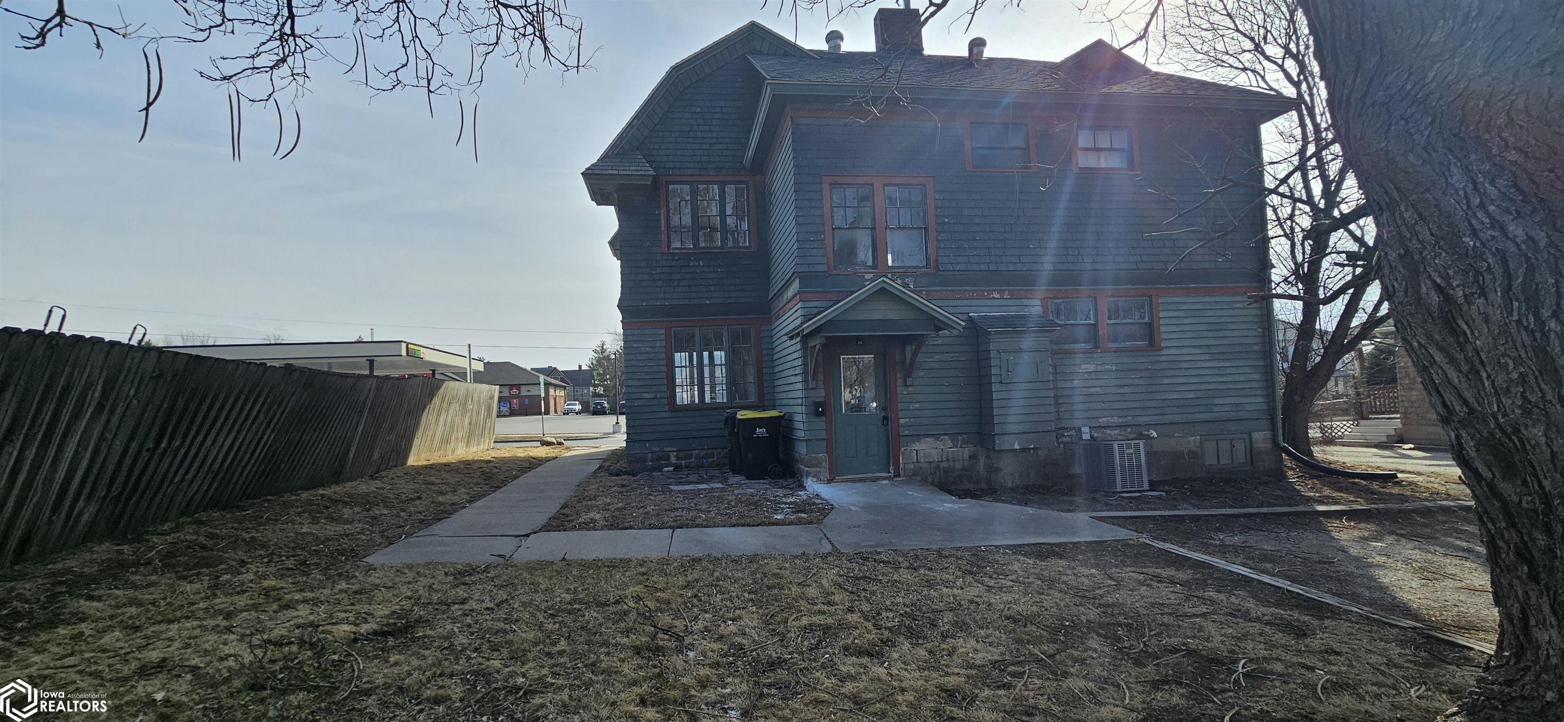 115 W Mclane Street