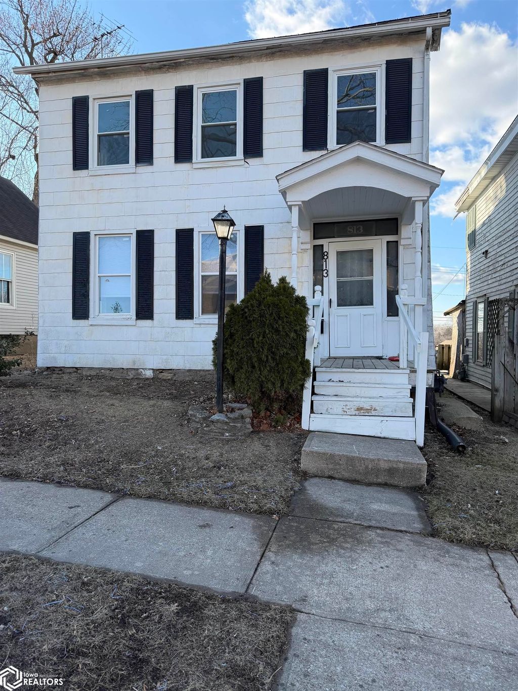 Photo of 813 N 10th Street, Burlington, IA 52601 (MLS # 6335432)