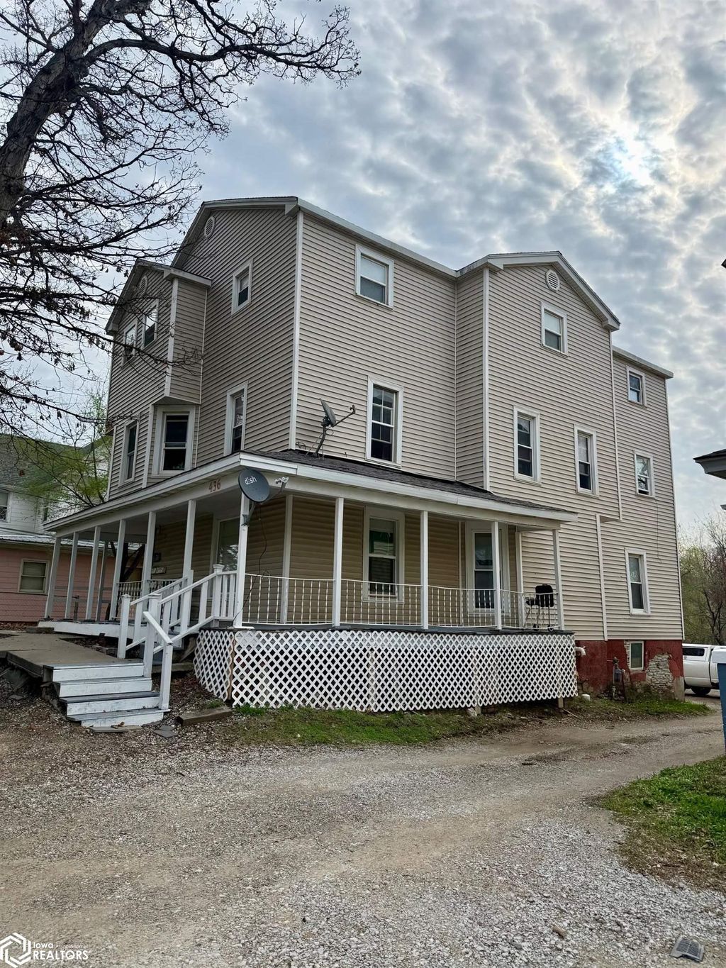 Photo of 436 N Jefferson Street, Ottumwa, IA 52501 (MLS # 6337571)