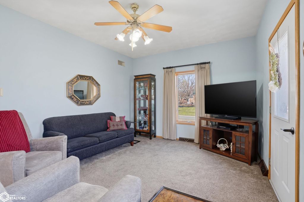 Photo of 502 E Oak Street, Salem, IA 52649 (MLS # 6336617)