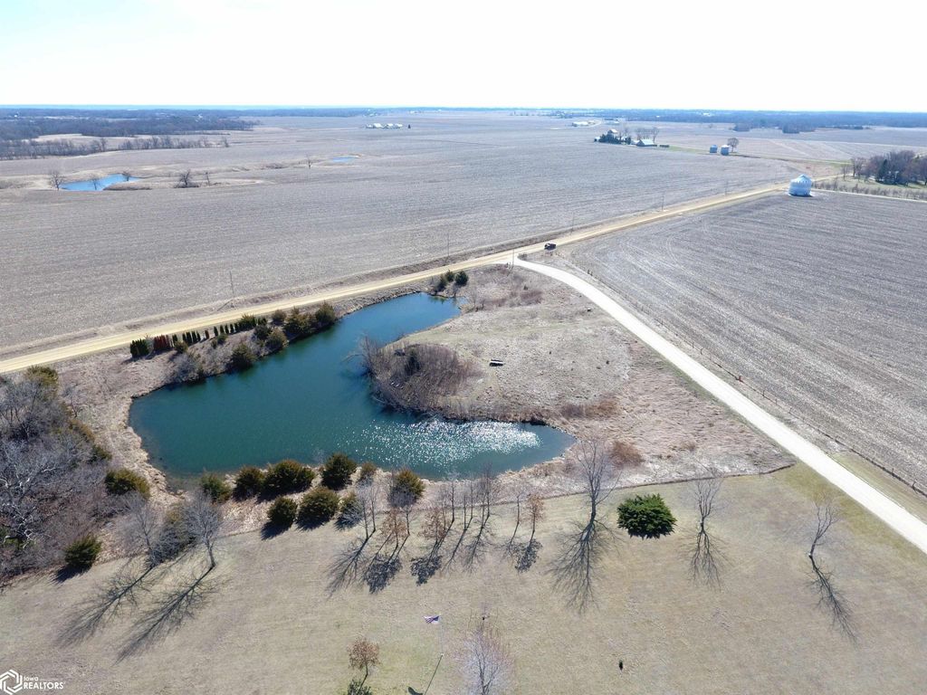 Photo of 17199 Irish Ridge Road, Burlington, IA 52601 (MLS # 6336327)