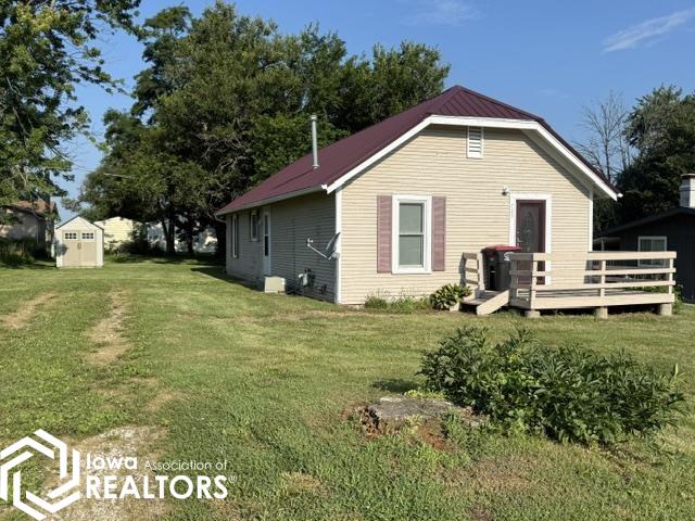 Photo 1 of 21 — 705 S Harrison Place, Mount Pleasant, IA 52641