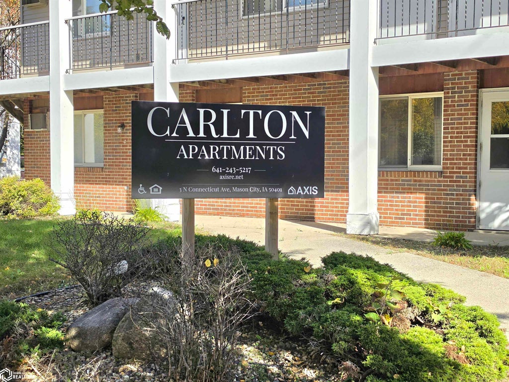 Photo of 3 N Connecticut Avenue AVE, Mason City, IA 50401 (MLS # 6343526)