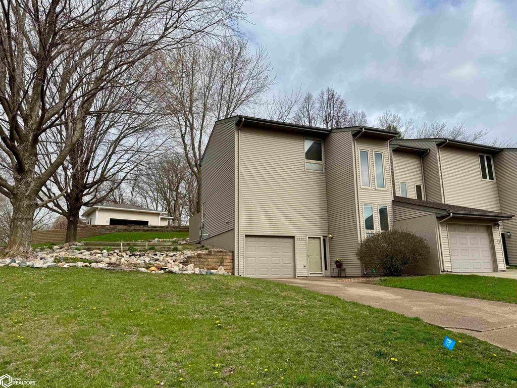 Photo of 1201 N Clark Street #3A, Carroll, IA 51401 (MLS # 6337219)