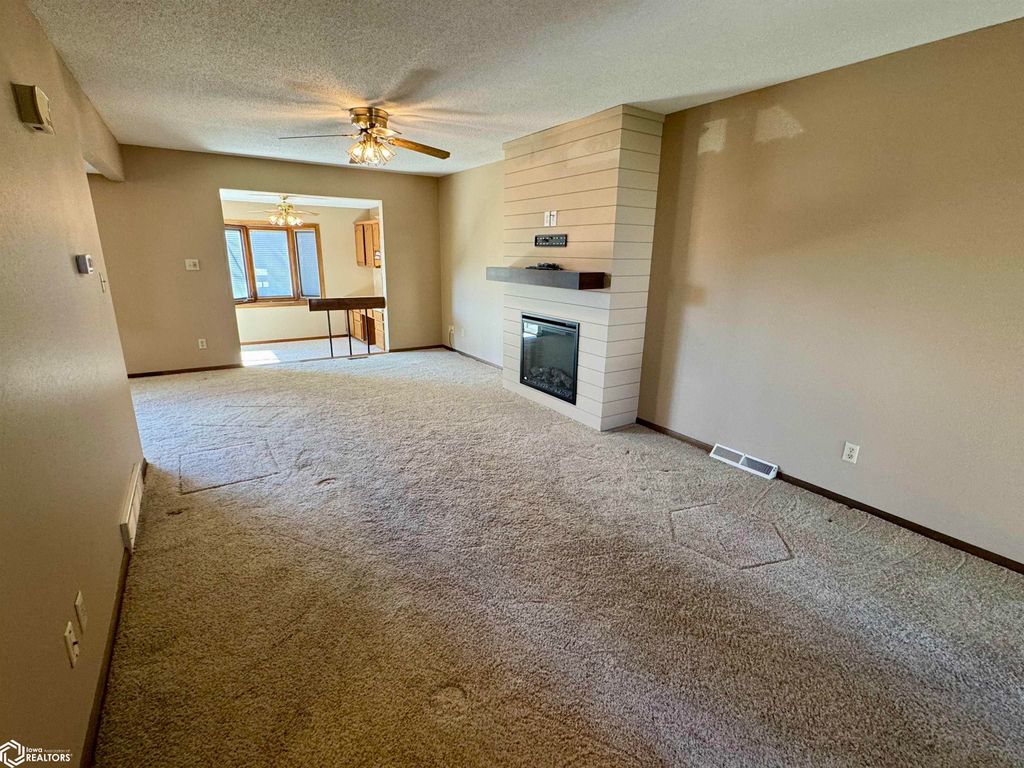Photo of 1201 N Clark Street #3A, Carroll, IA 51401 (MLS # 6337219)