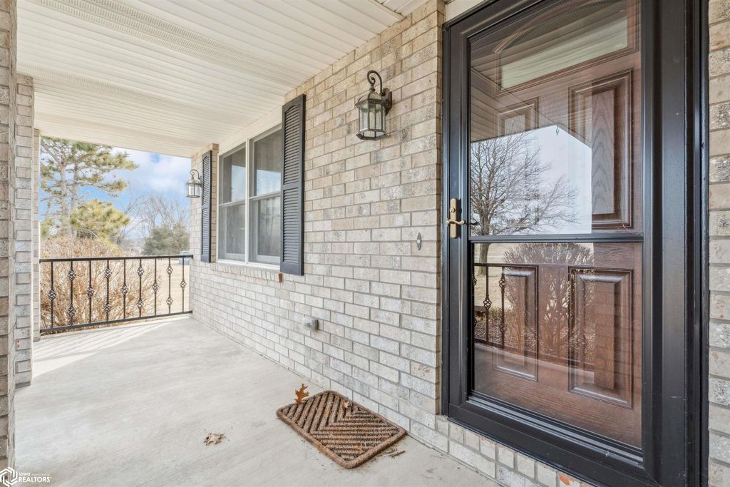 Photo of 2802 W Highland Ln. Ln, Mount Pleasant, IA 52641 (MLS # 6335486)