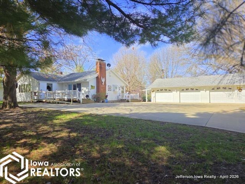 Photo of 1101 W Adams Street, Jefferson, IA 50129 (MLS # 6337460)