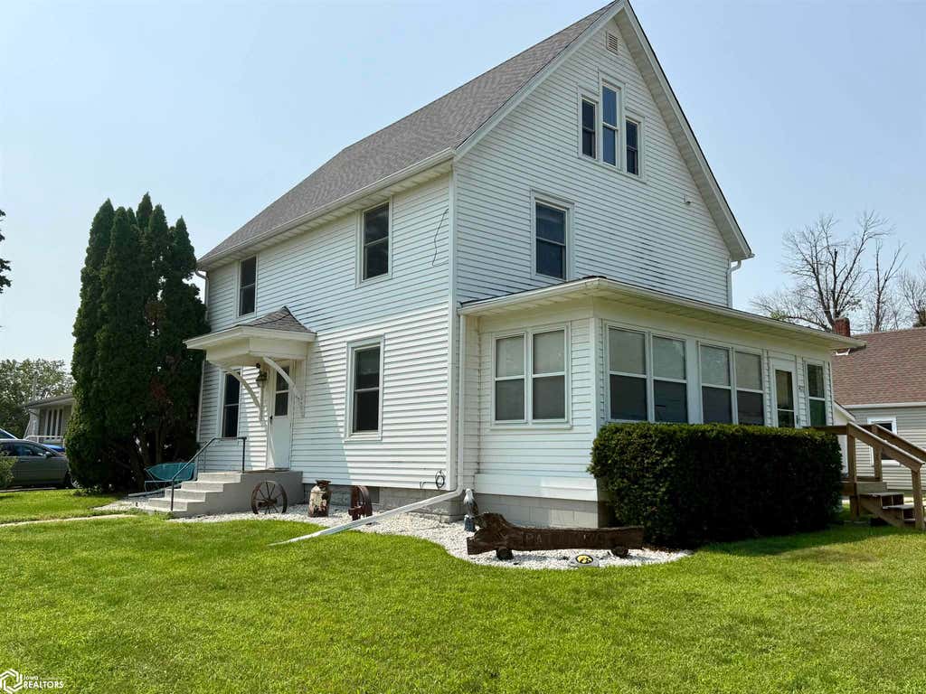 Photo of 401 W Madison Street, Jefferson, IA 50129 (MLS # 6341518)