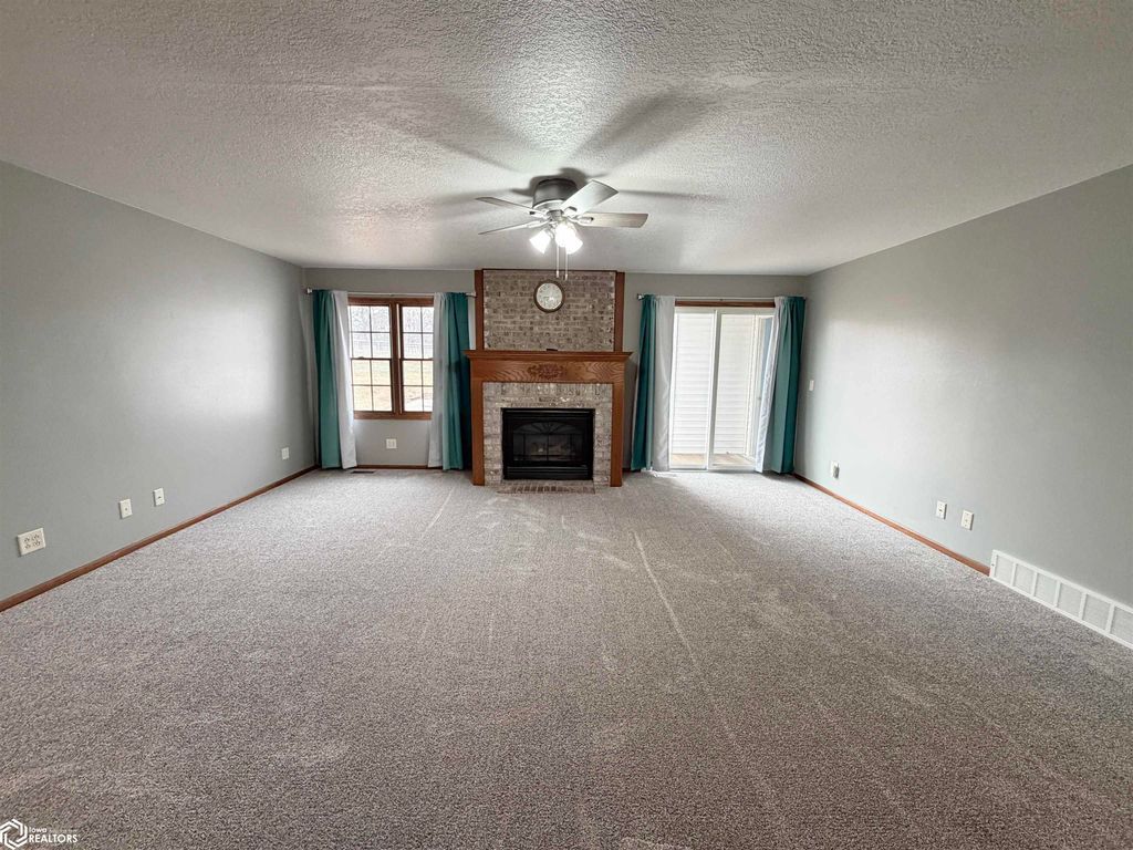 Photo of 411 W Lincoln Street, Monroe, IA 50170 (MLS # 6336302)