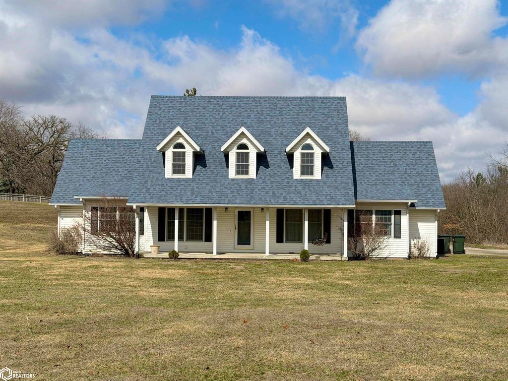 Photo of 411 W Lincoln Street, Monroe, IA 50170 (MLS # 6336302)