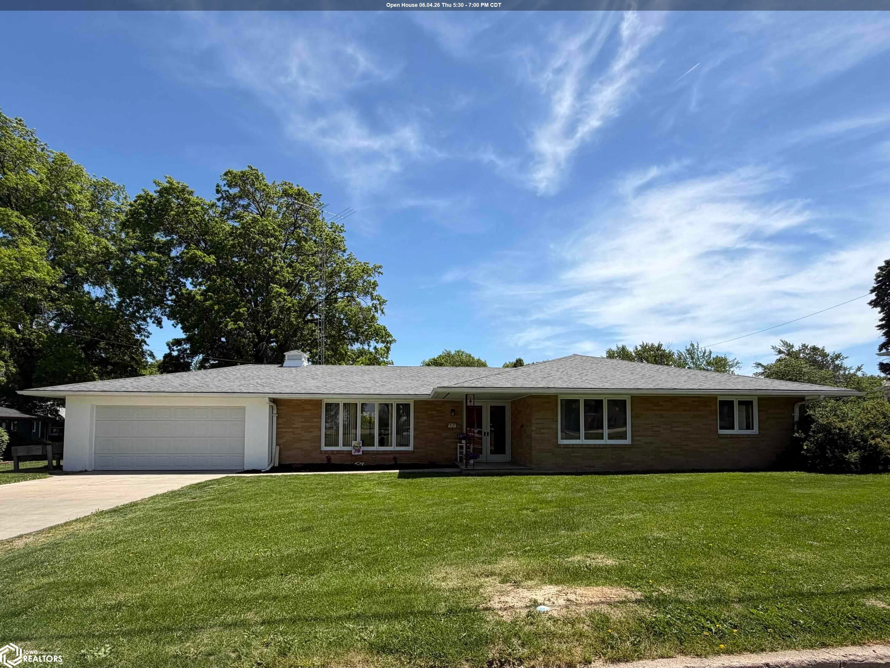 Photo 1 of 25 — 515 S 12Th Street, Centerville, IA 52544