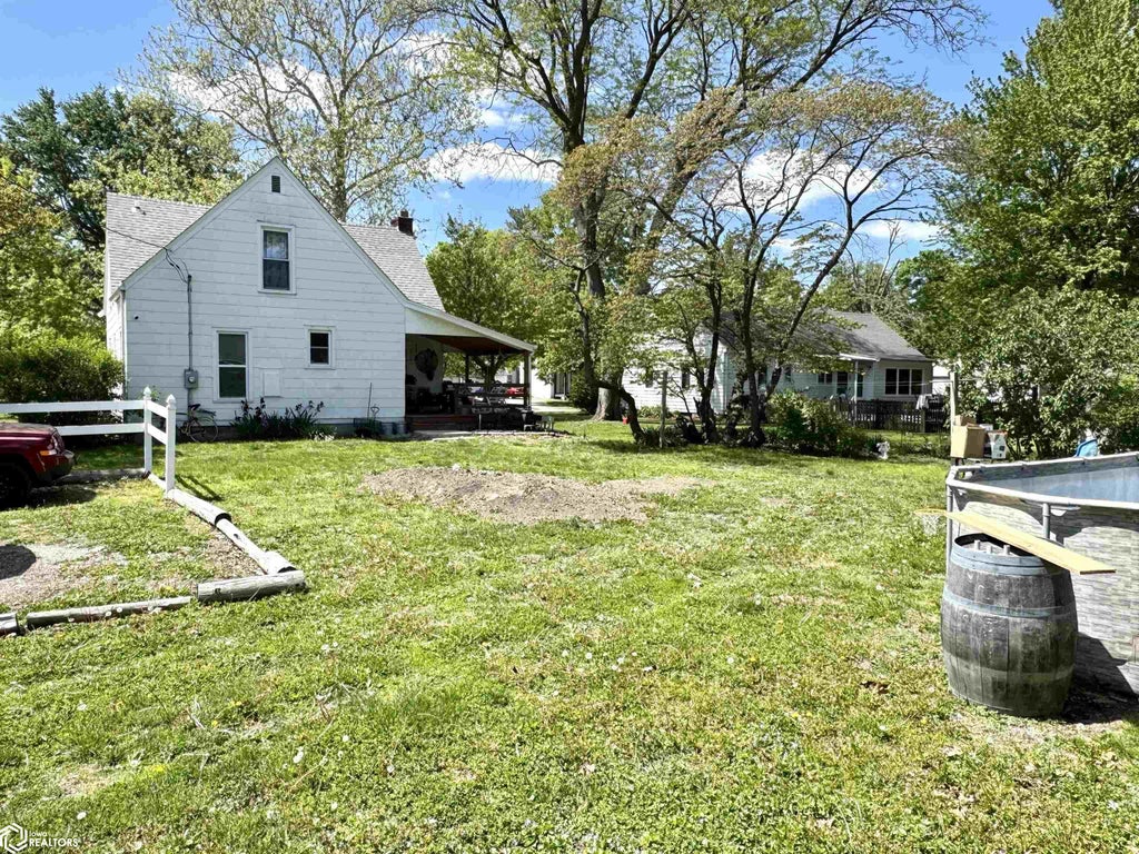 Photo of 704 N Main Street, Mount Pleasant, IA 52641 (MLS # 6337900)