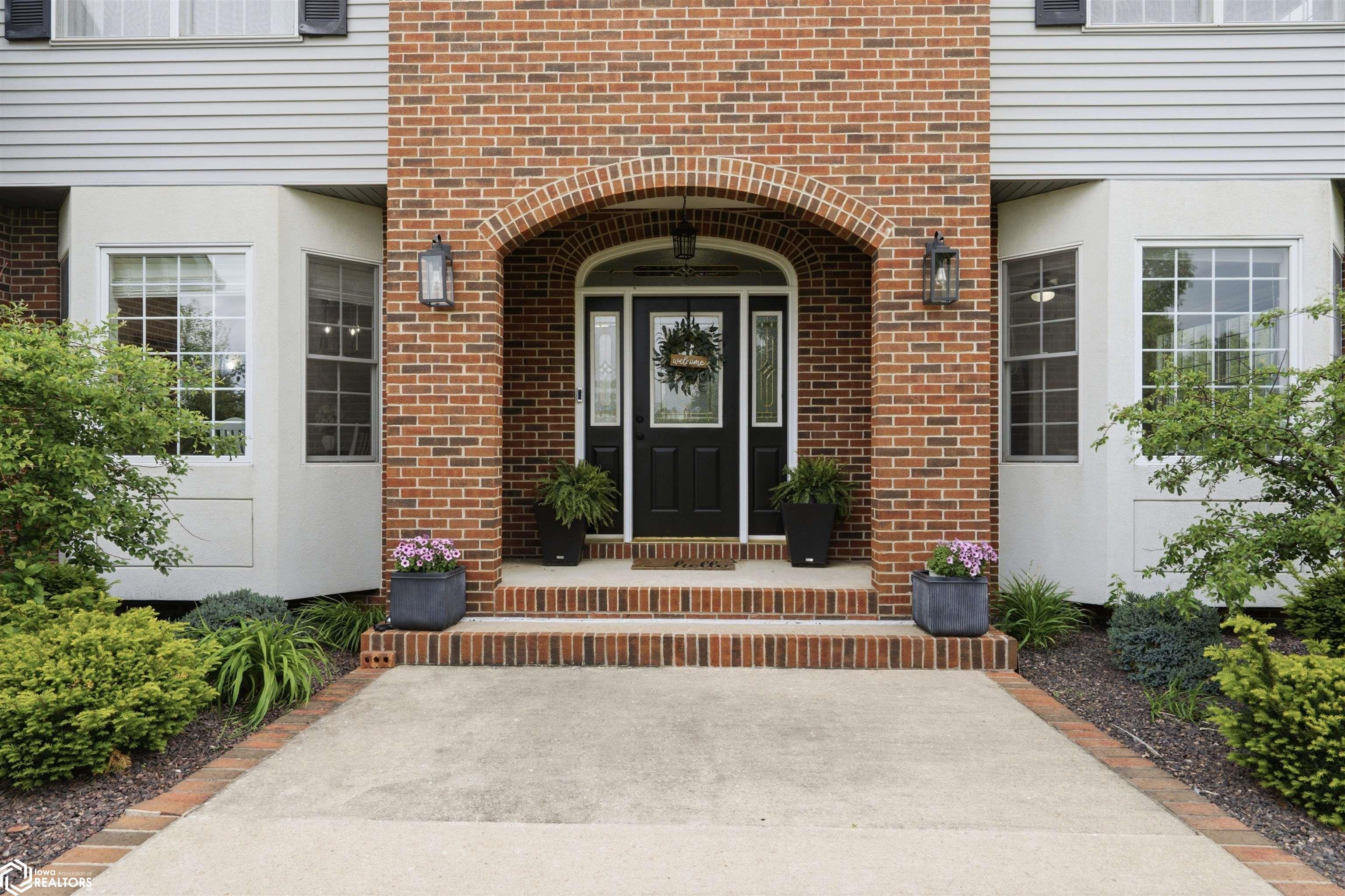 3297 Country Club Lane