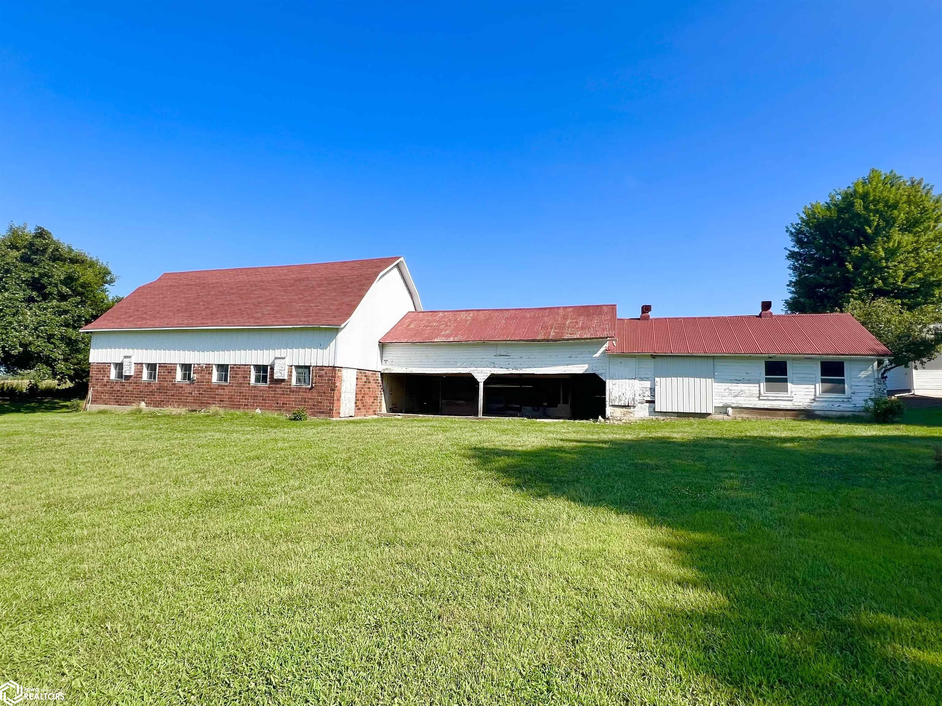 1202 S 20th Avenue W