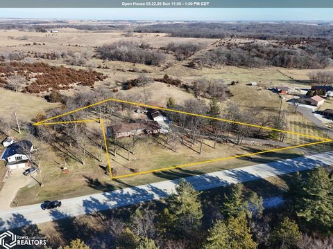 2290 Jefferson Rd. Manchester IA 52057