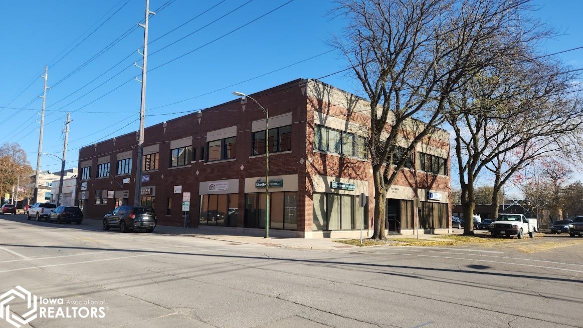 Photo 1 of 16 — 202 1st Street SE Unit 112, Mason City, IA 50401