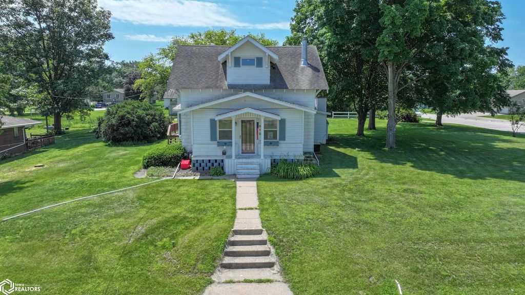 Photo of 610 7th Ave Ave, Ackley, IA 50601 (MLS # 6329491)