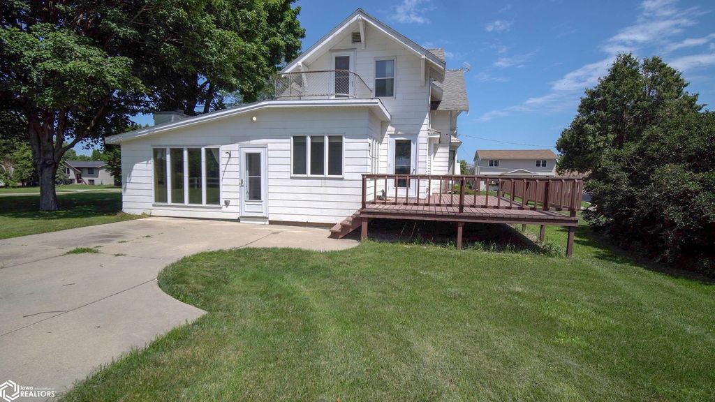Photo of 610 7th Ave Ave, Ackley, IA 50601 (MLS # 6329491)