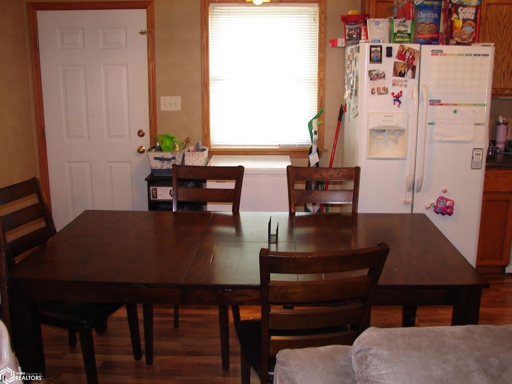 Photo of 1206 W Saunders St. St, Mount Pleasant, IA 52641 (MLS # 6330672)