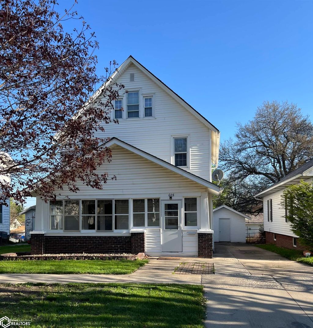 Photo of 605 W Mills Street, Creston, IA 50801 (MLS # 6337457)