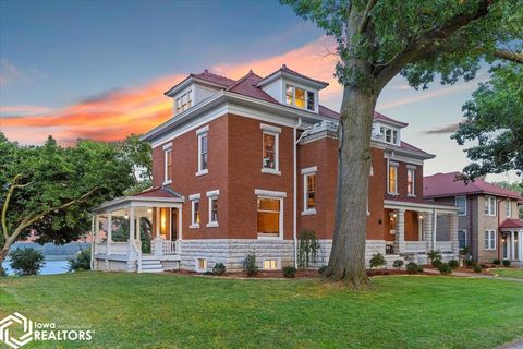 729 Grand Avenue Keokuk IA 52632