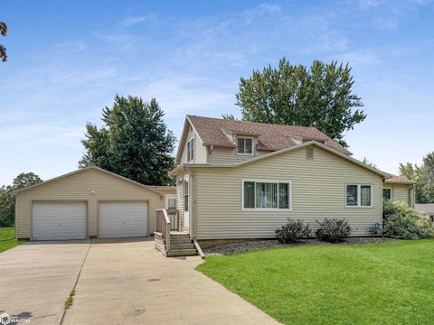 Photo of 608 Douglas Avenue, Ackley, IA 50601 (MLS # 6343634)