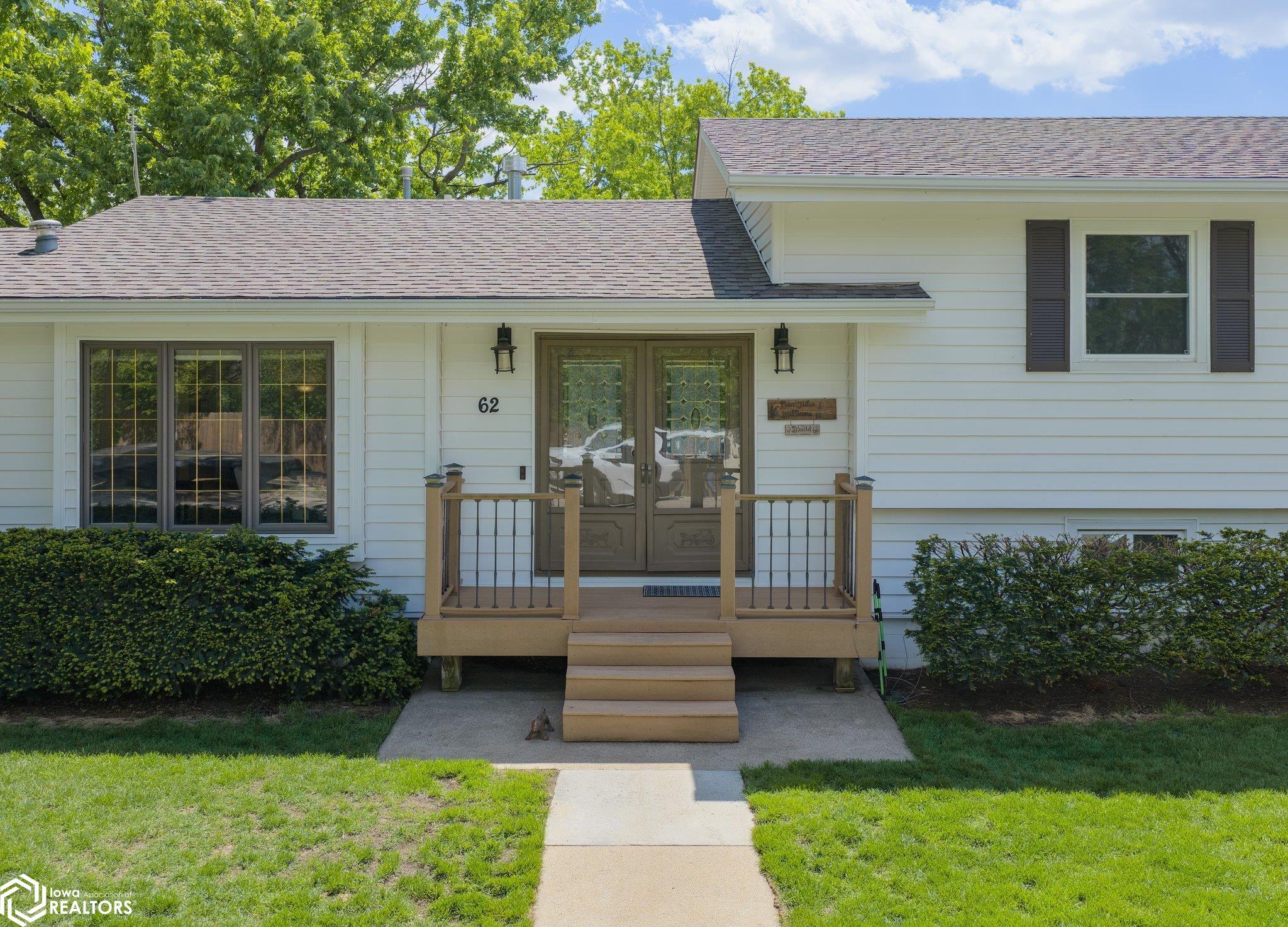62 Lakewood Villa Street