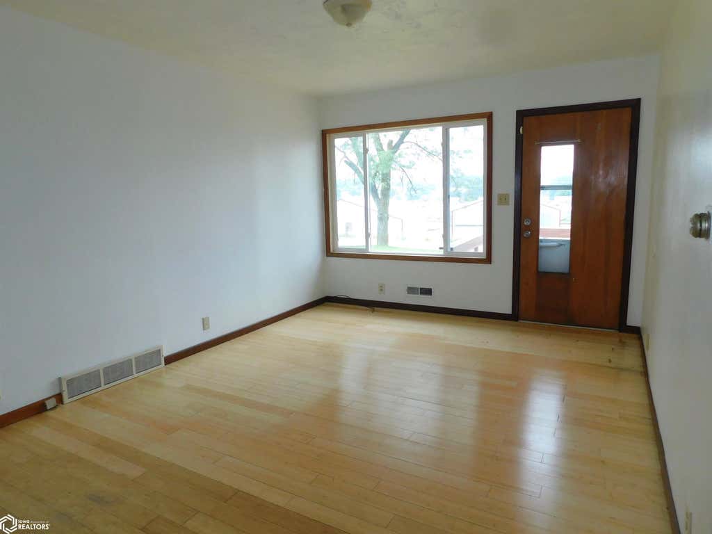 Photo of 702 N 10th Street, Denison, IA 51442 (MLS # 6341298)