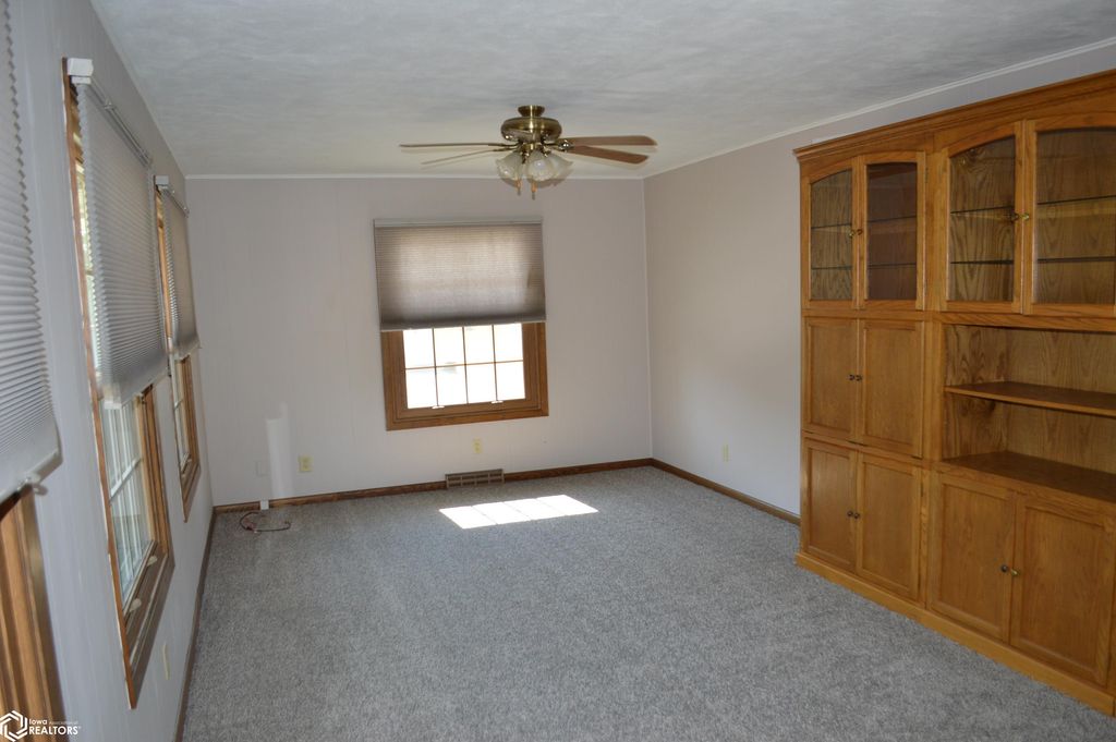 Photo of 226 E 6Th Street, Kanawha, IA 50447 (MLS # 6333444)