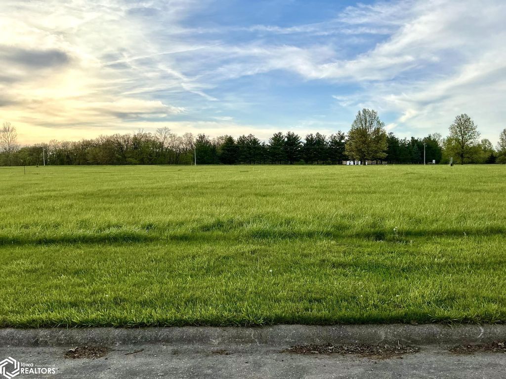 Photo of Lot 45 Parkside Knolls, Moravia, IA 52571 (MLS # 6337638)