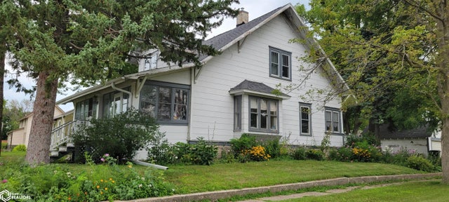 108 2nd Ave SW