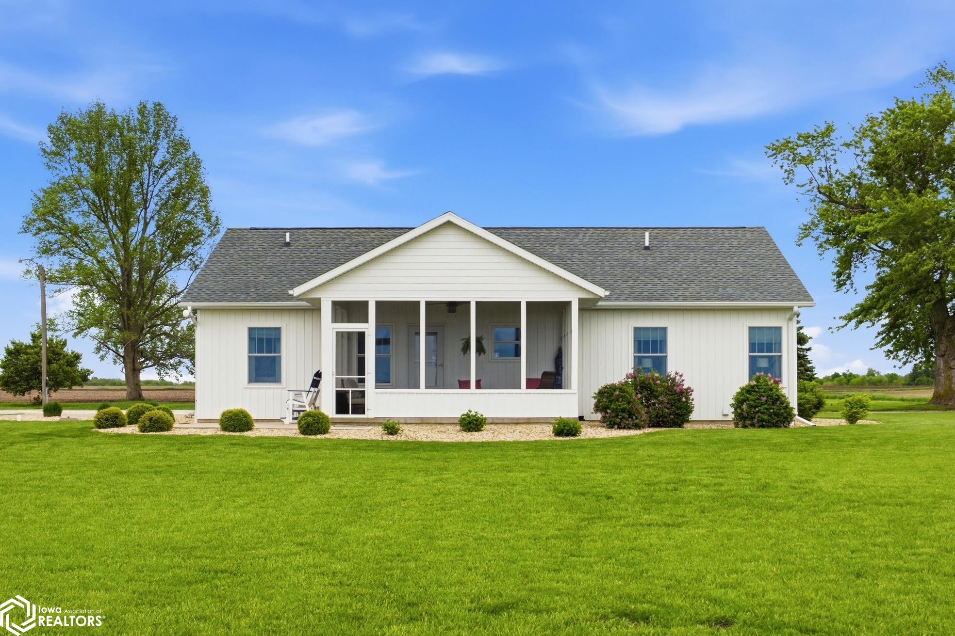 636 Township Road 1400E