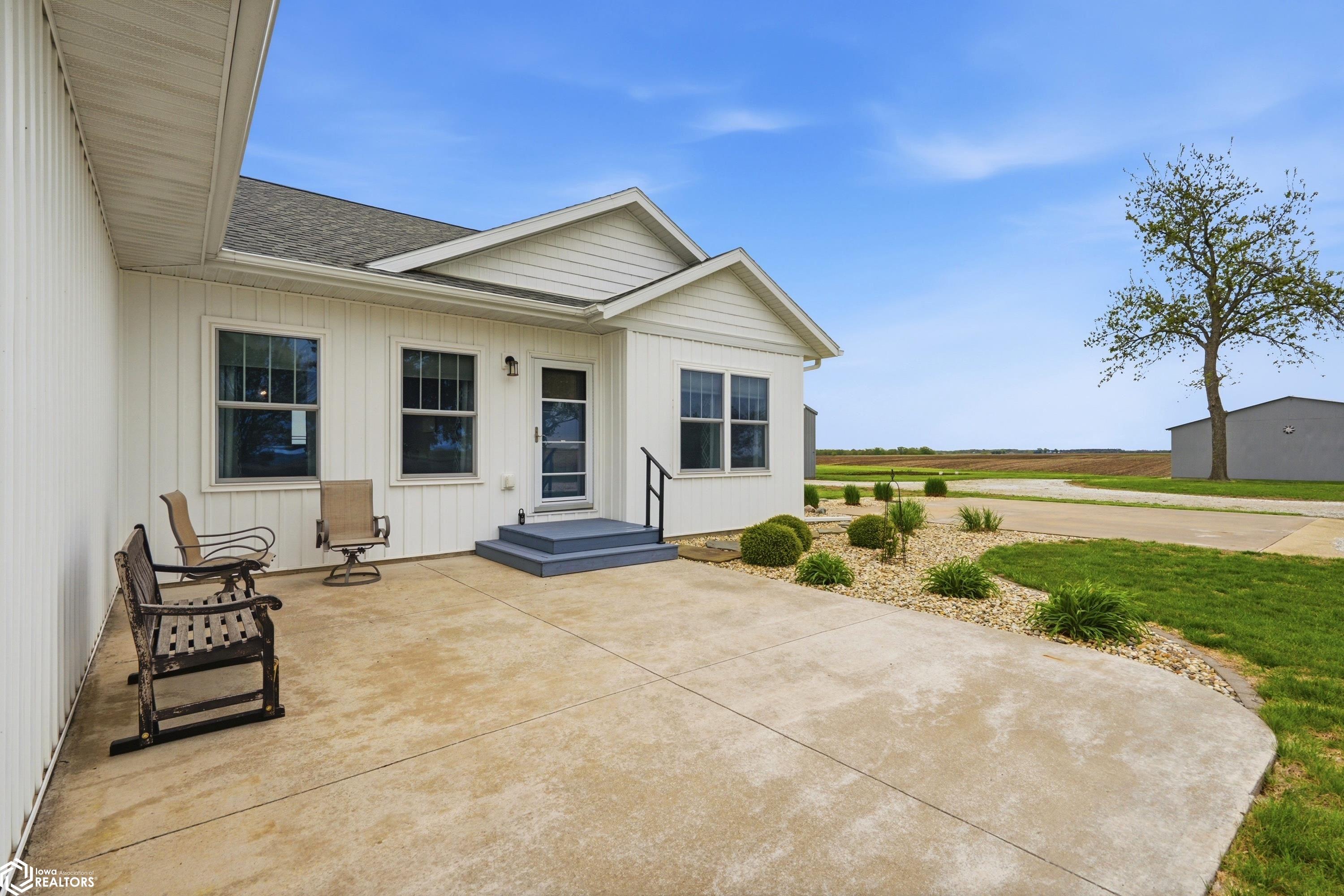 636 Township Road 1400E