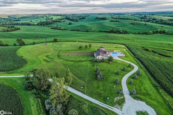 3014 FIELD CREST DR, MISSOURI VALLEY, IA 51555 - Image a89dd1db77e6e34de8d9f3ed892cc0c6/1004542531