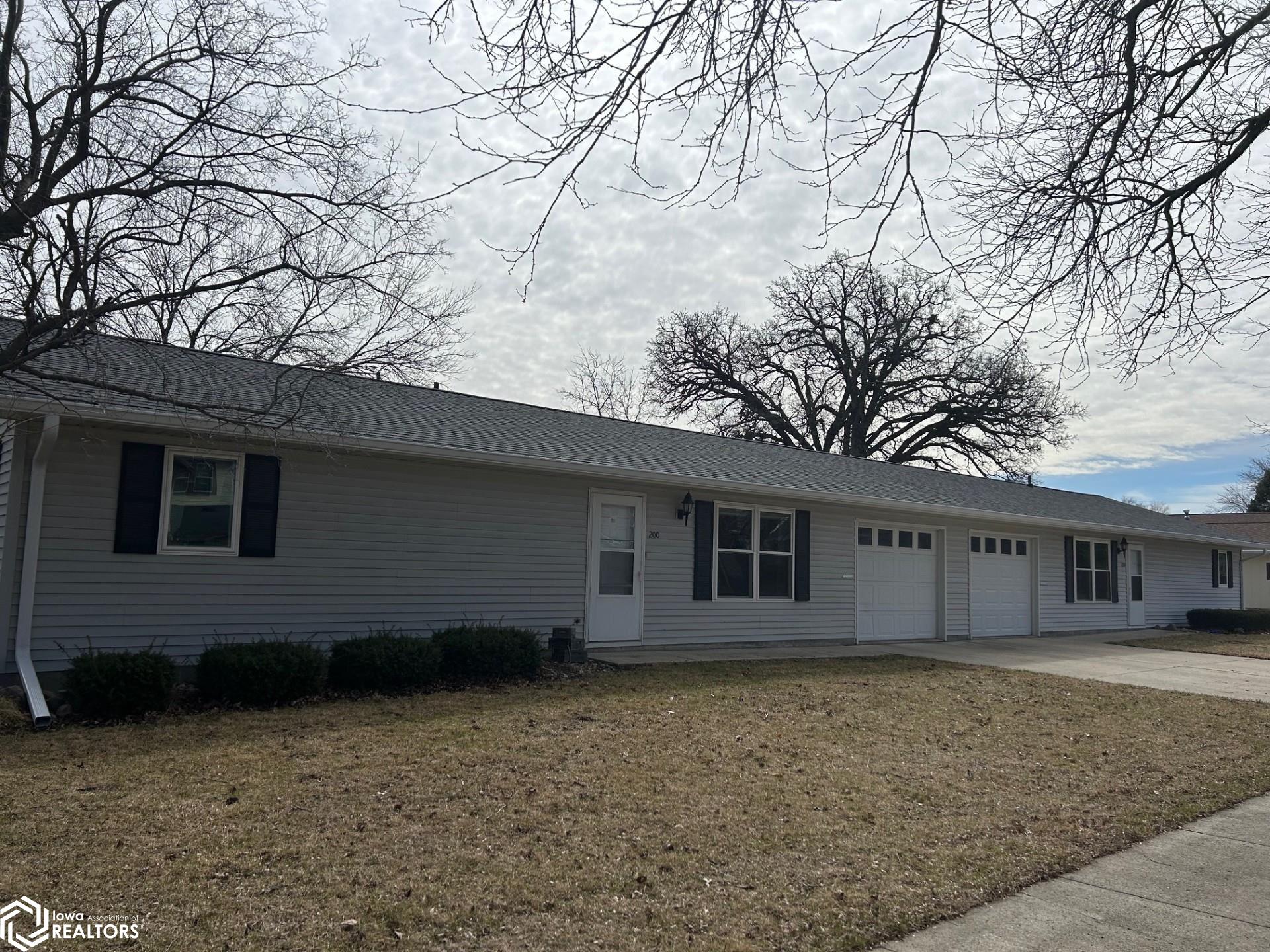 Photo 1 of 8 — 200 210 S Washington, Eagle Grove, IA 50533