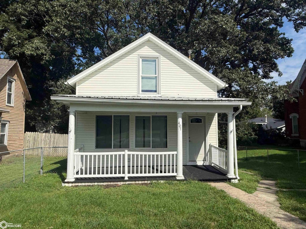 Photo of 407 N Chestnut Street, Avoca, IA 51521 (MLS # 6342360)