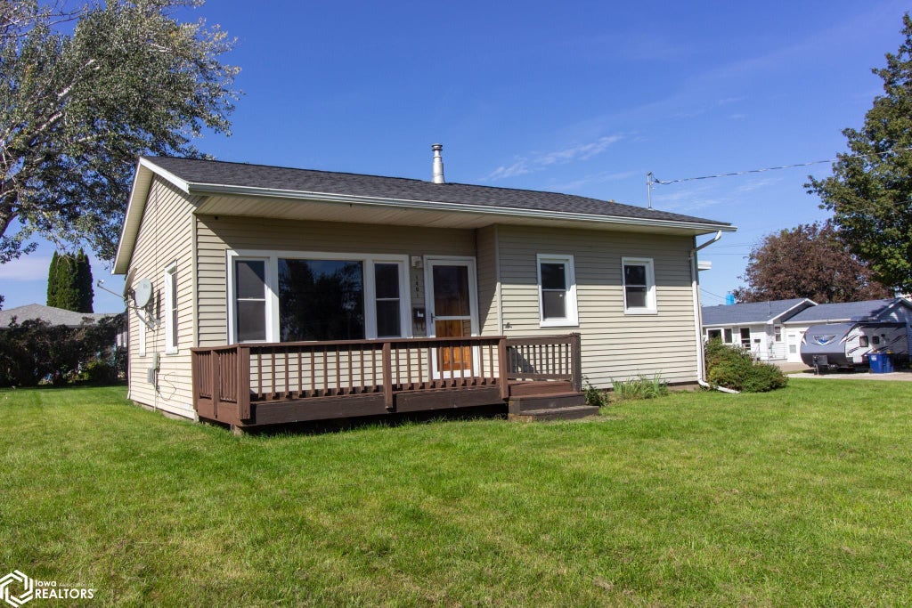 Photo of 1401 F Avenue, Vinton, IA 52349 (MLS # 6343443)