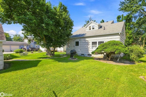 Tiny photo for 206 N Harrison Street, Mount Pleasant, IA 52641 (MLS # 6342717)